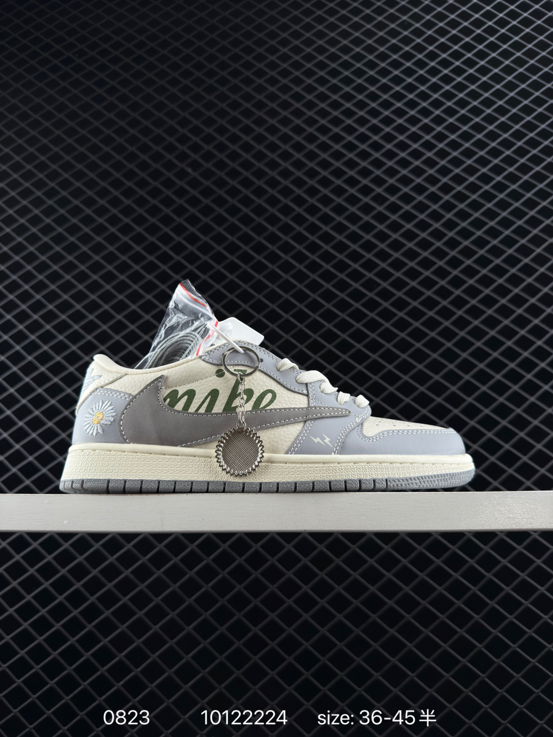 Travis Scott x Air Jordan 1 ” Reverse Mocha “